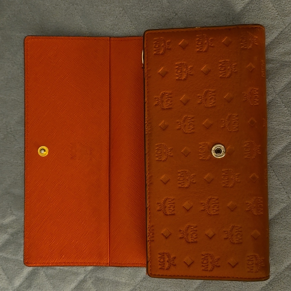 MCM Long Wallet - Picture 6 of 11